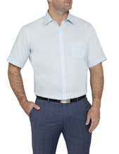 Van Heusen Cotton/polyester S/S Nail Head Classic Fit Shirt (B103)