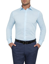 Van Heusen Polyester/Cotton Yarn Dyed Stripe European Fit Shirt